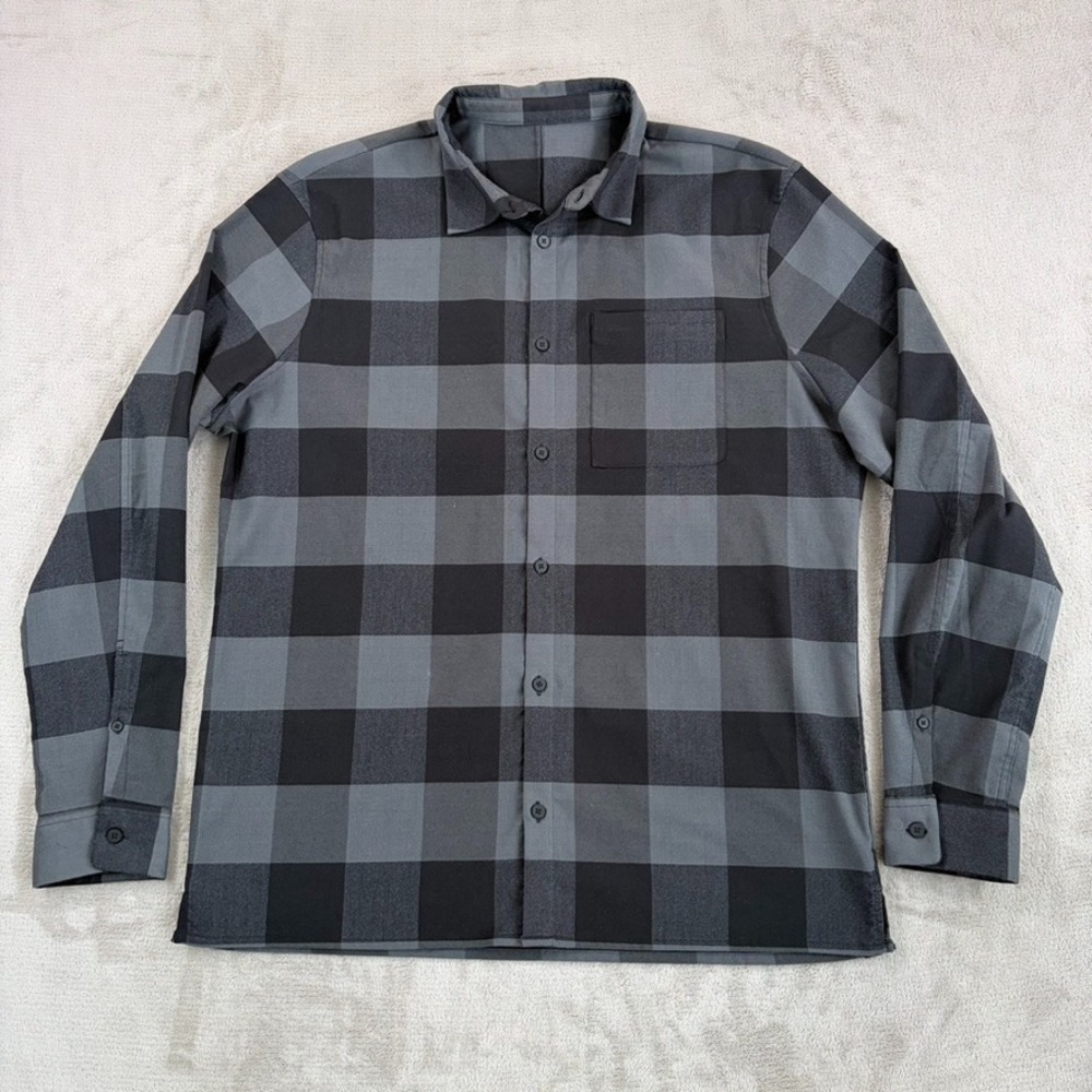 Lululemon Masons Peak Flannel Shirt in Black Grey Plaid Men 2XL No Tag $118